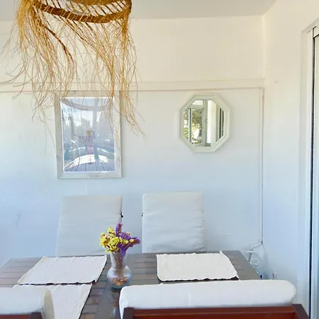 Charming & Cosy טורמולינוס