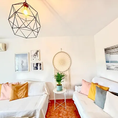 Charming & Cosy
