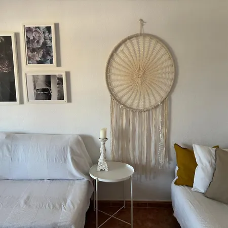 Charming & Cosy דירה